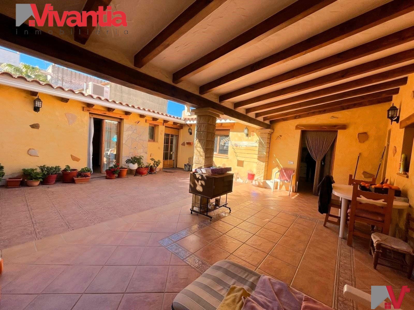 Exterior view of Single-family semi-detached for sale in Puerto Lumbreras  with Air Conditioner, Parquet flooring and Terrace