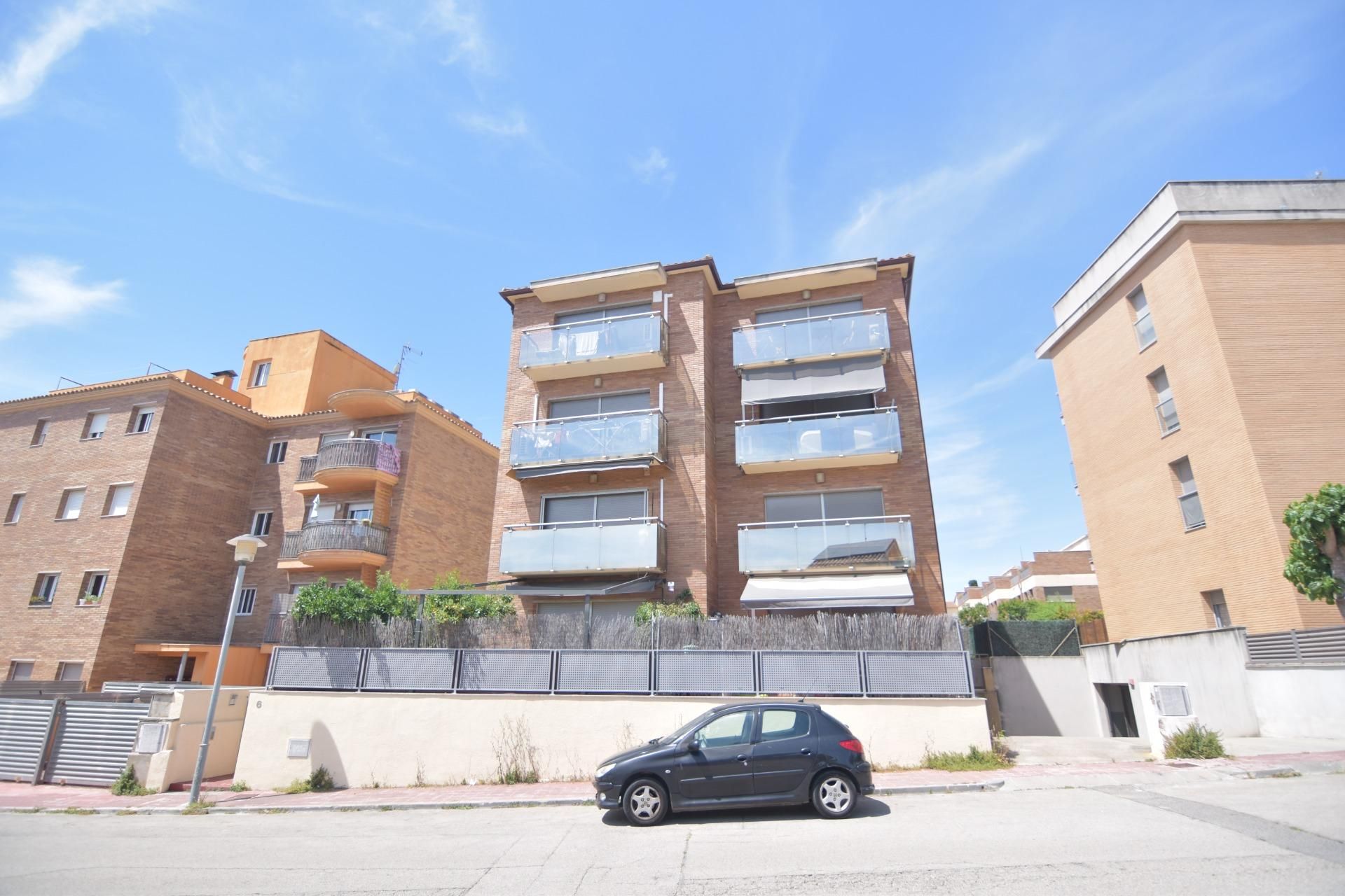 Vista exterior de Planta baixa de lloguer en El Vendrell amb Jardí privat, Terrassa i Traster
