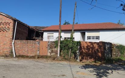 Vista exterior de Casa o xalet en venda en Chantada