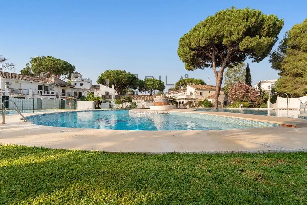 Maison mitoyenne à vendre à Parque Elviria
