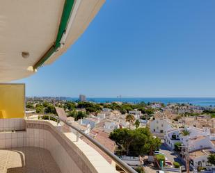 Vista exterior de Apartament en venda en Orihuela amb Terrassa i Balcó