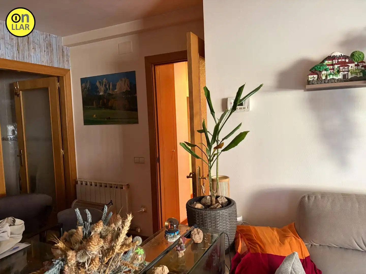 Sala d'estar de Pis en venda en Torelló amb Calefacció