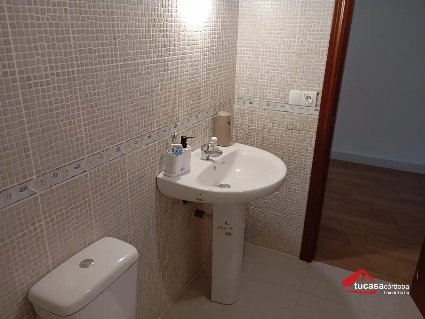 Bathroom of Houses for sale in Córdoba  with Air Conditioner, Private garden and Terrace