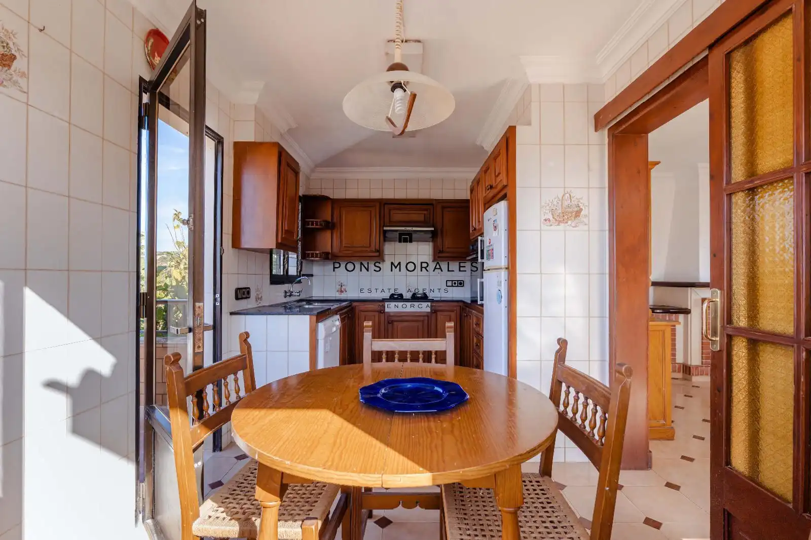 Cuina de Casa o xalet en venda en Ciutadella de Menorca amb Calefacció, Terrassa i Balcó