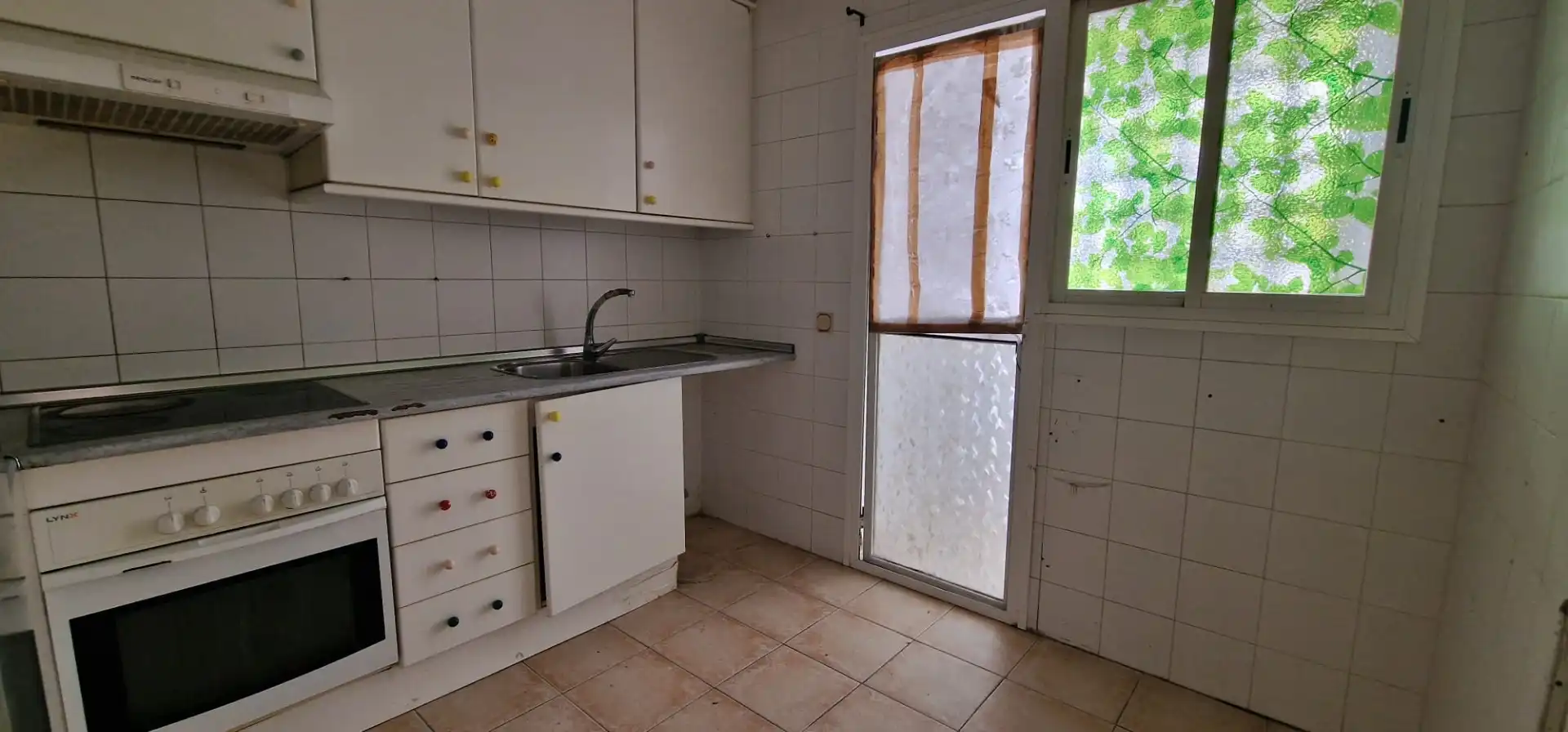 Cocina de Piso en venta en Estepona con Jardín privado, Terraza y Piscina