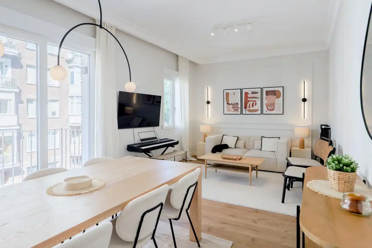 Living room of Flat for rent in Madrid  with Air Conditioner, Heating and Terrace