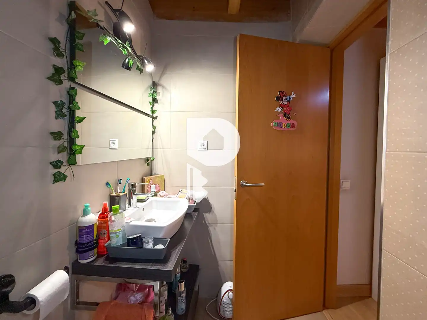 Bathroom of Flat for sale in Sant Vicenç Dels Horts  with Air Conditioner, Heating and Parquet flooring