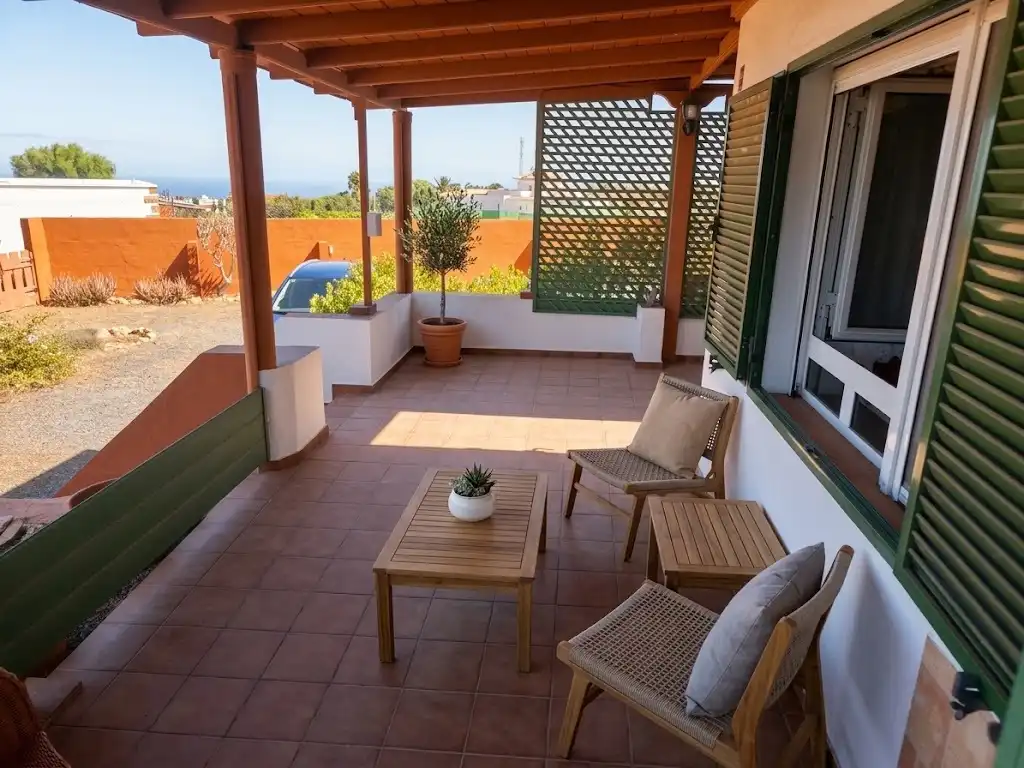 Terrassa de Casa o xalet en venda en La Oliva amb Jardí privat, Terrassa i Moblat