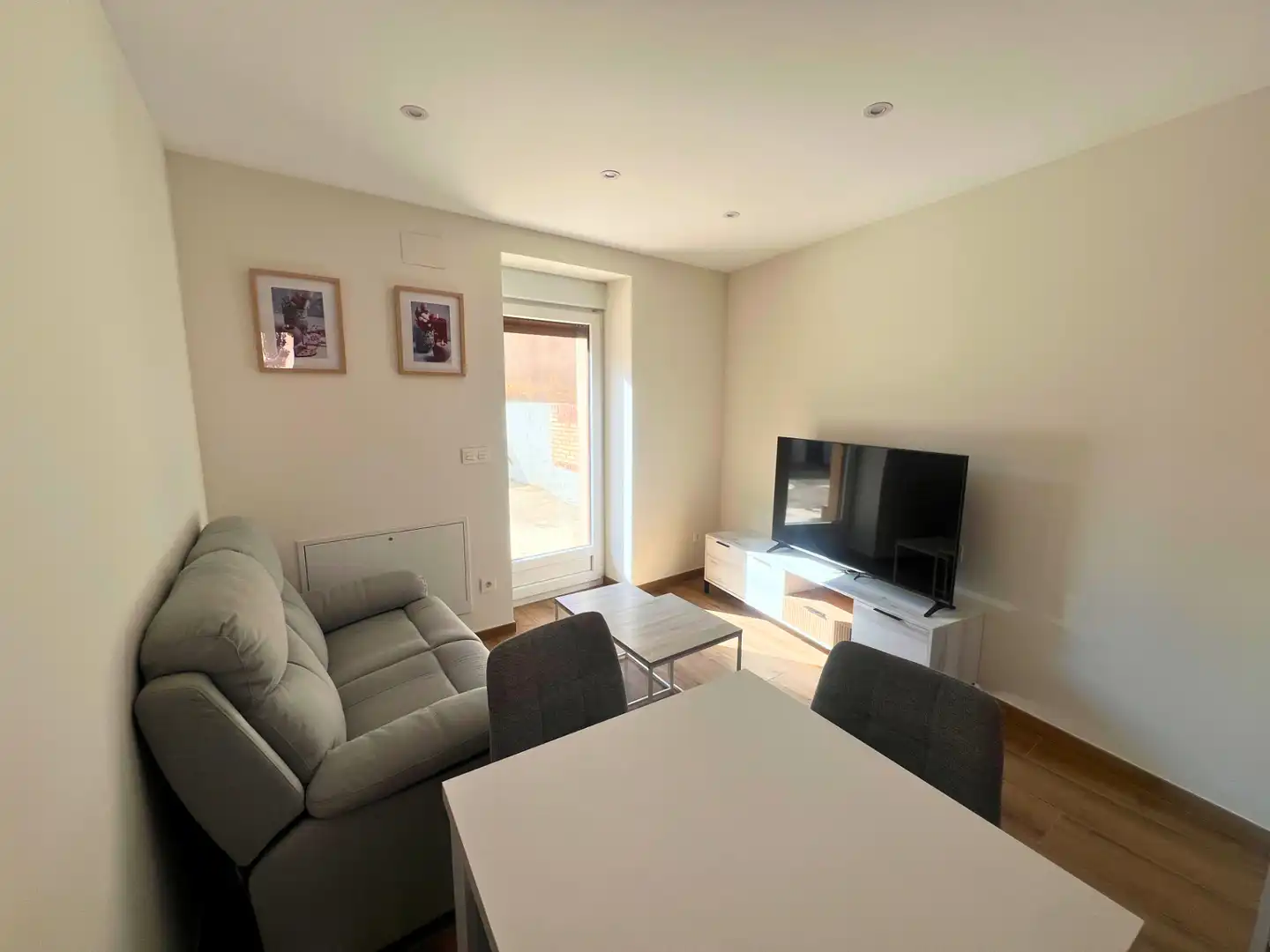 Living room of Apartments for sale in Alar del Rey  with Heating and Furnished