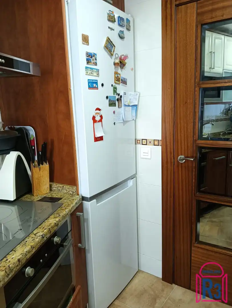 Cuina de Dúplex en venda en San Andrés del Rabanedo amb Calefacció, Traster i Moblat