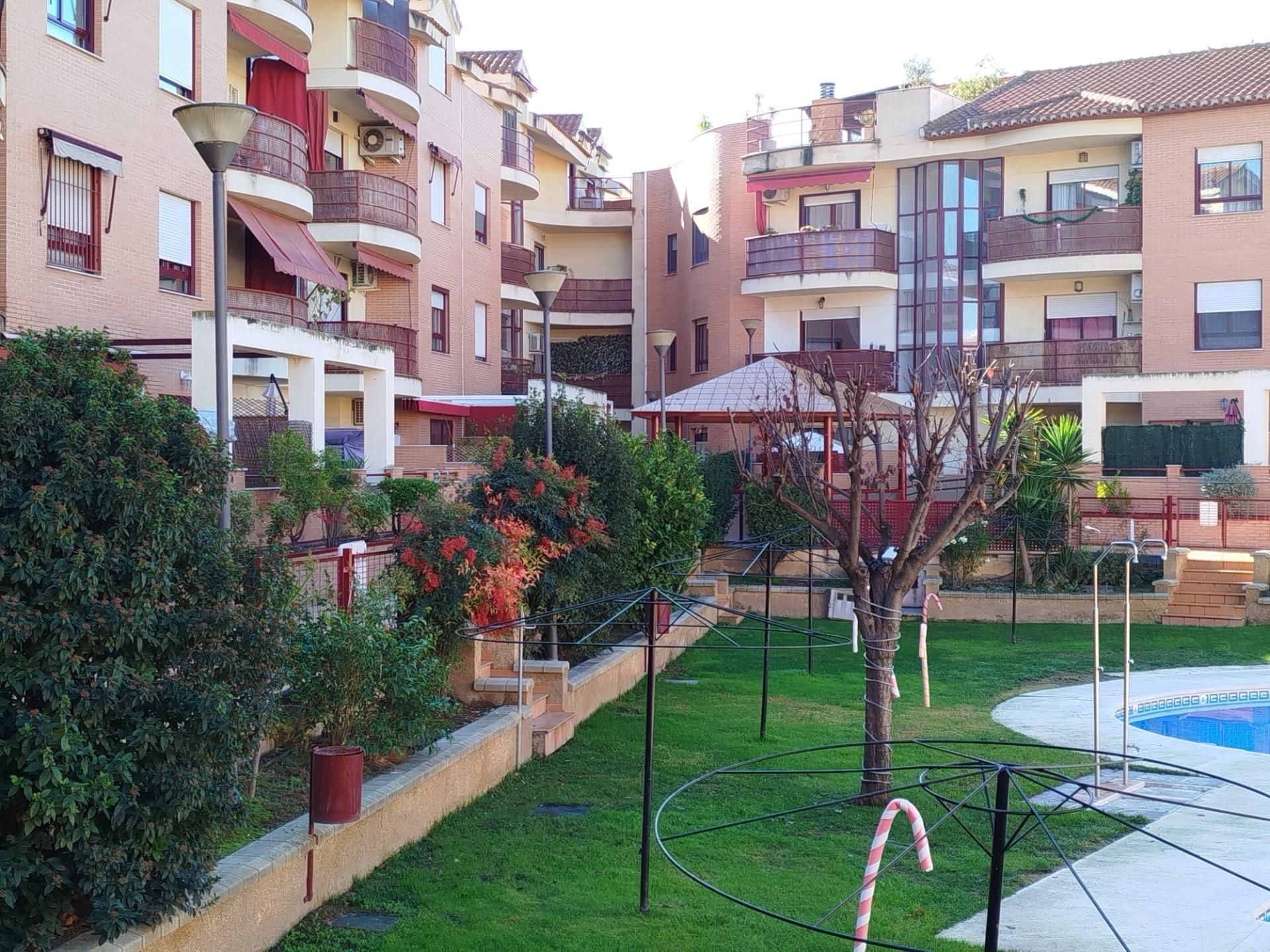 Vista exterior de Pis en venda en Alhendín amb Aire condicionat, Jardí privat i Terrassa