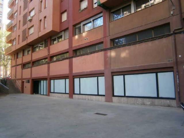 Local comercial en Venta en Barcelona - FLUVIA en Sant Martí de Provençals