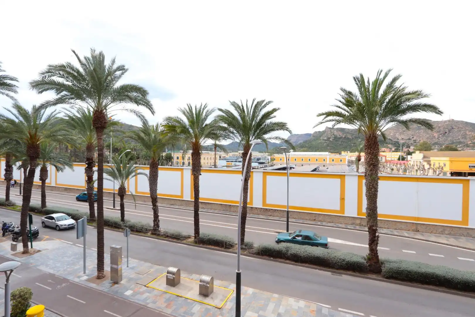 Außenansicht von Wohnung zum Verkauf in Cartagena mit Klimaanlage, Heizung und Terrasse
