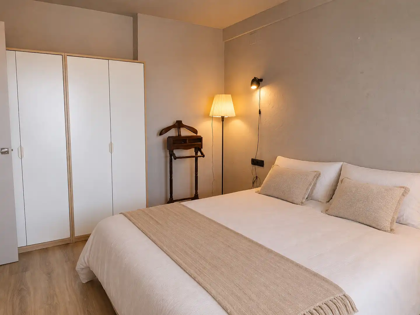 Habitación de Apartamento de alquiler en Palamós con Aire acondicionado, Terraza y Amueblado