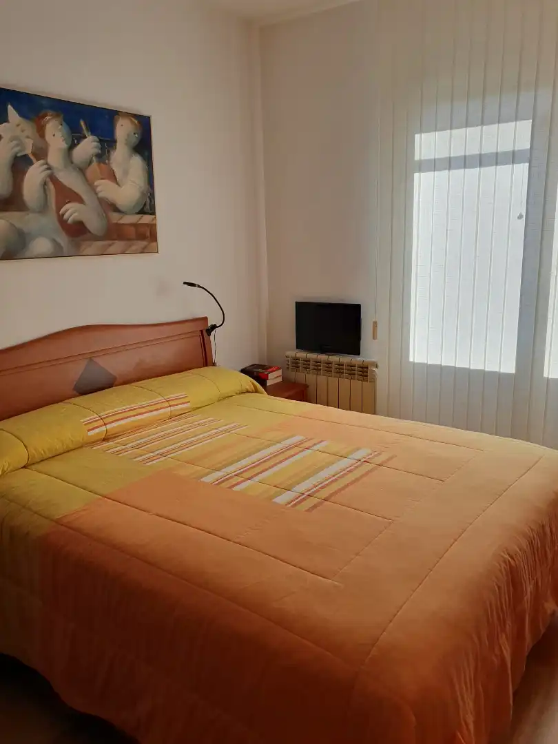 Houses for sale in Carrer de Pujós, 60, Collblanc