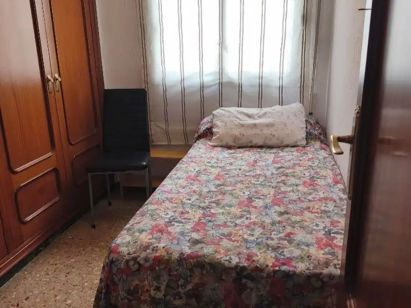 Dormitori de Pis de lloguer en Alcoy / Alcoi amb Balcó