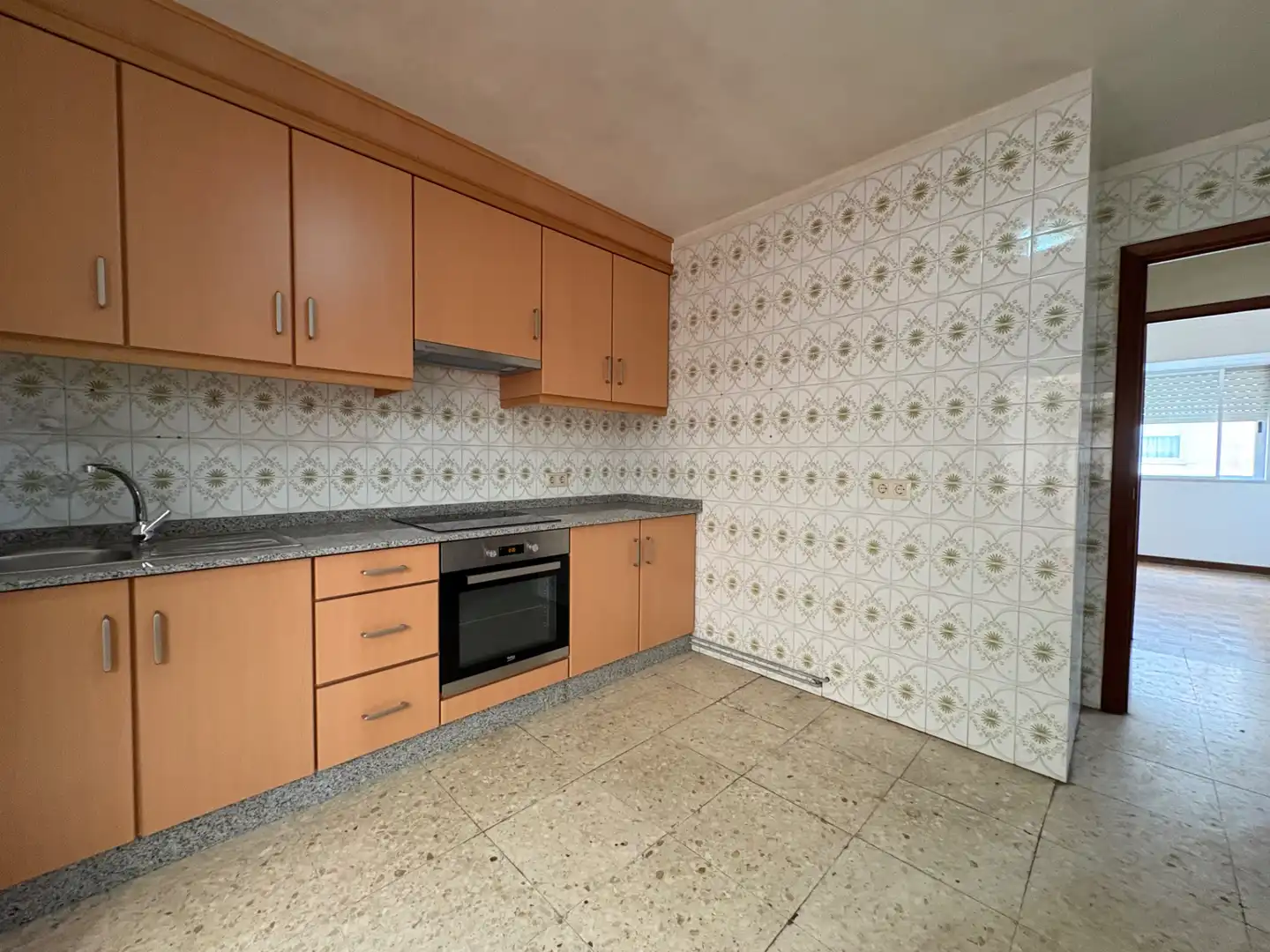 Cocina de Piso en venta en Narón con Terraza, Trastero y Balcón