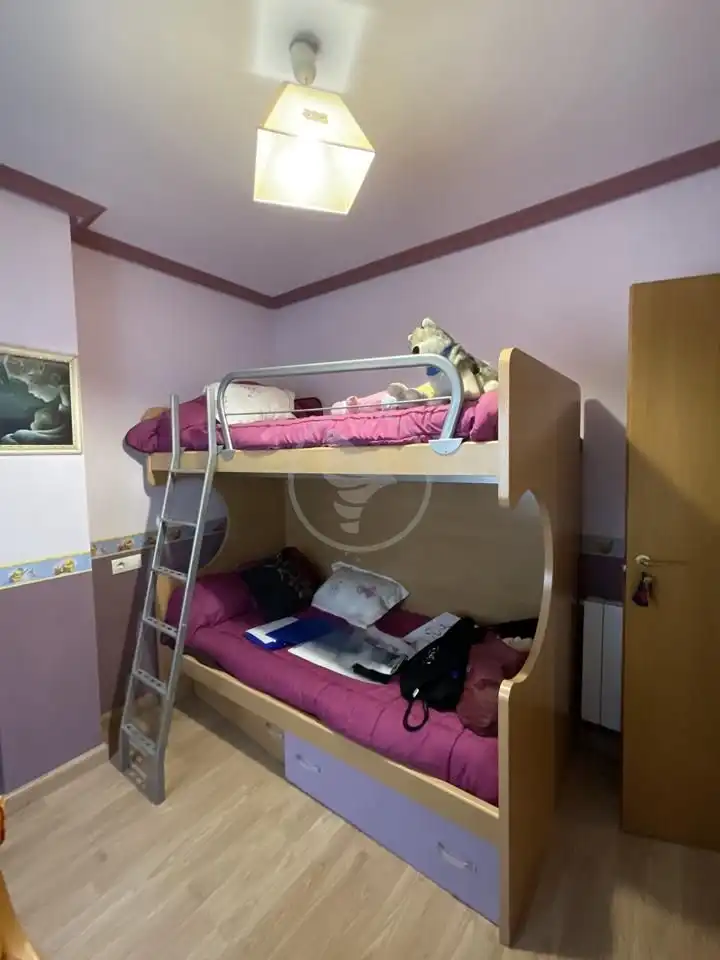 Schlafzimmer von Maisonette zum Verkauf in Linares mit Klimaanlage