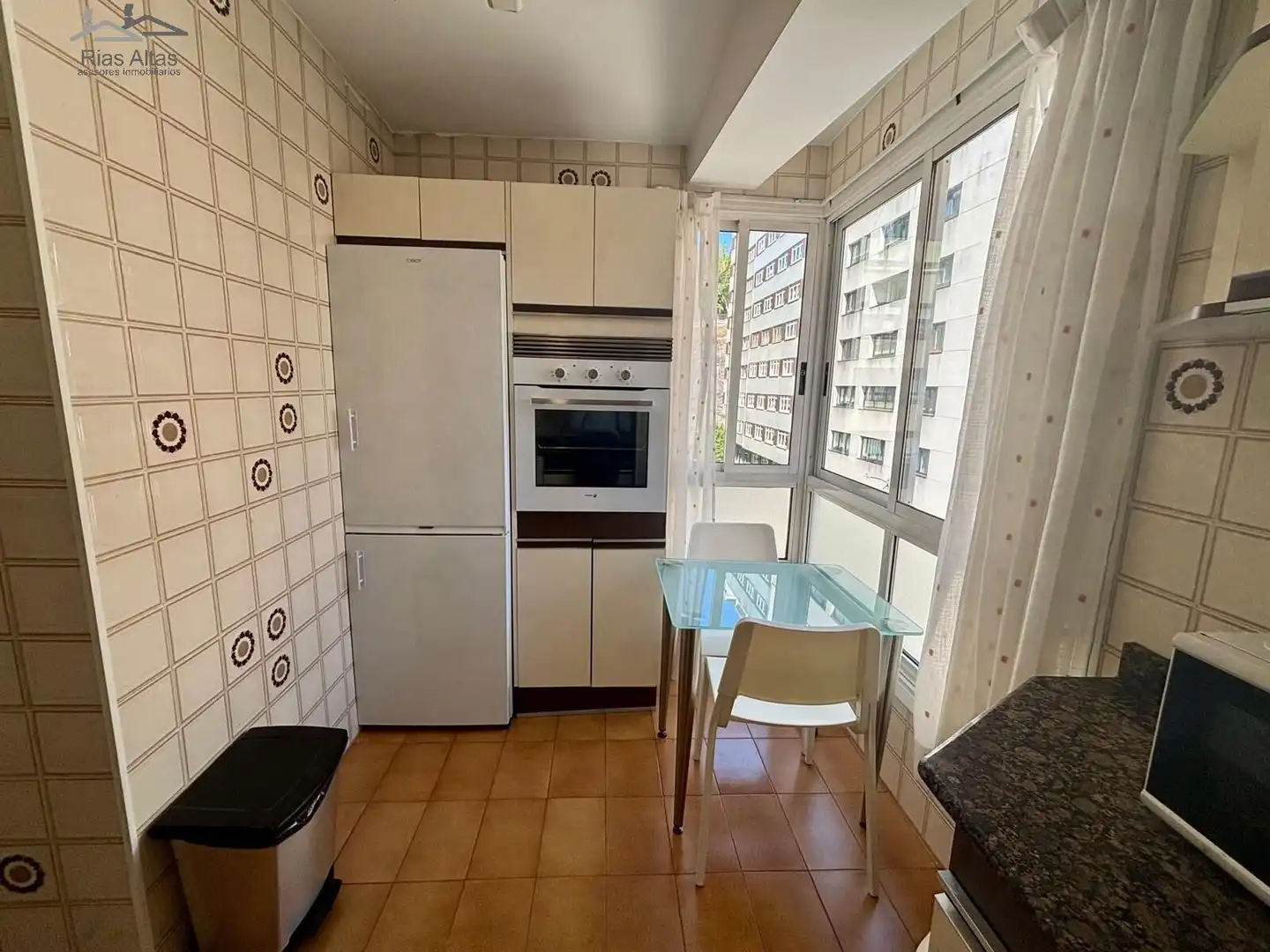 Küche von Wohnung zur Miete in A Coruña Capital  mit Heizung und Möbliert