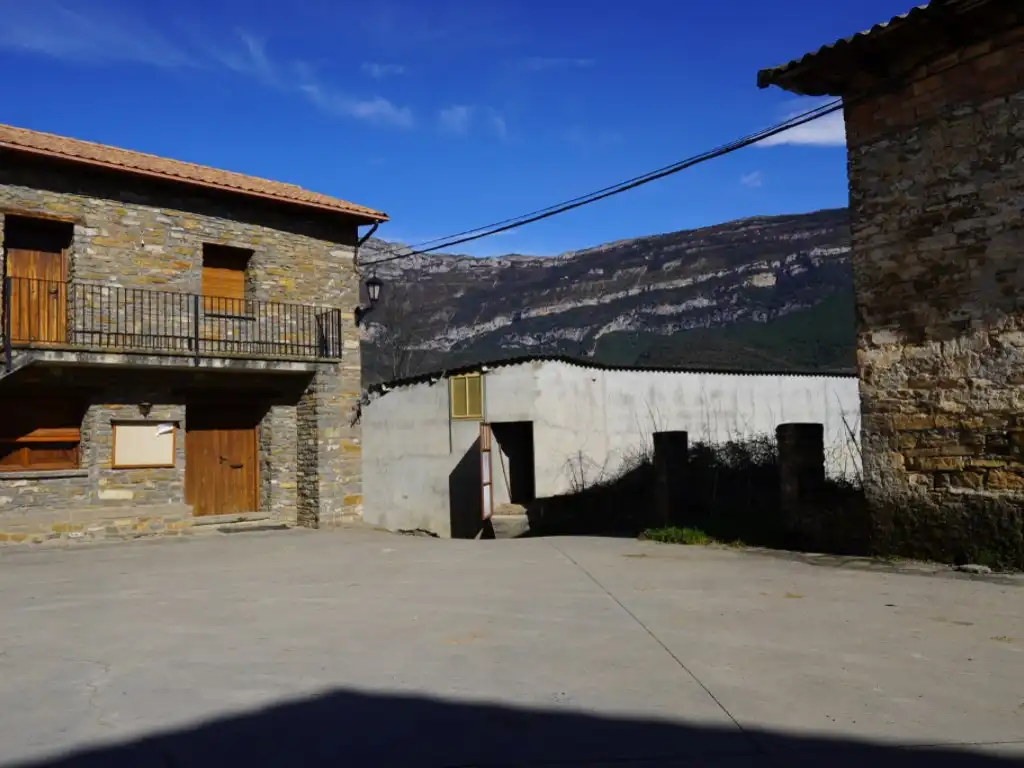 Edifici en venda a Calle Unica Samper, La Fueva
