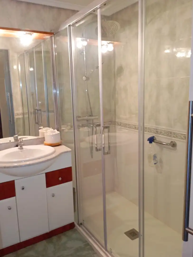 Baño de Piso en venta en Zaragoza con Calefacción, Jardín privado y Terraza