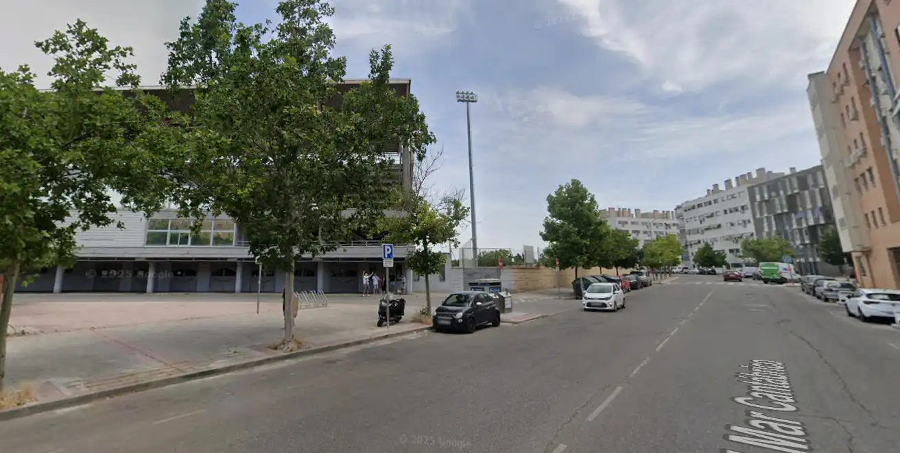Aparcament de Àtic en venda en Coslada amb Calefacció, Parquet i Terrassa