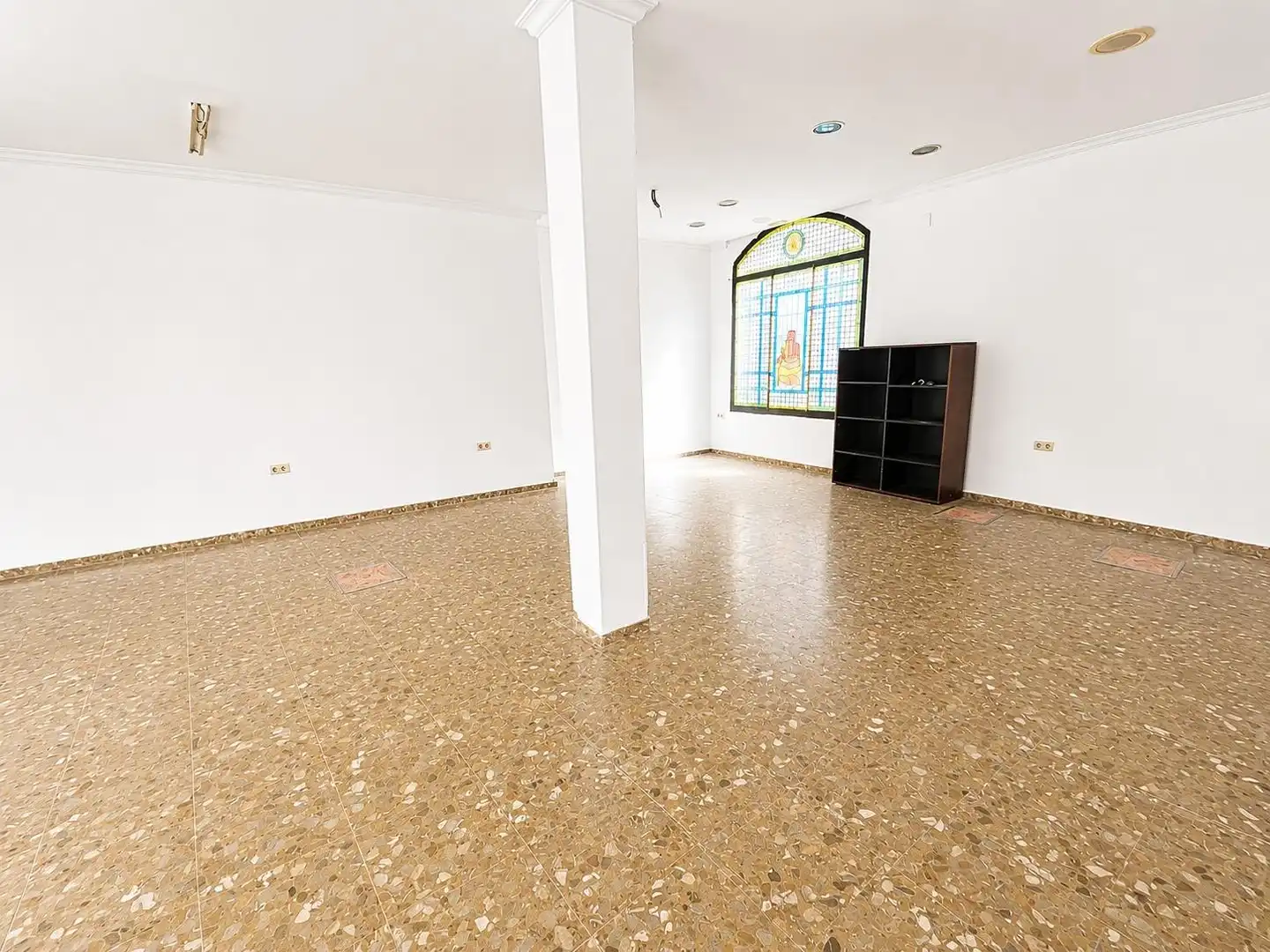 Gewerbefläche zum Verkauf in Calle ESPELETE, imagen 2
