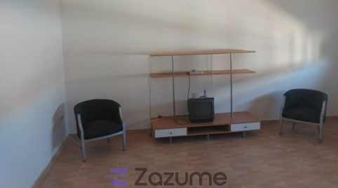 Foto 2 de Piso de alquiler en C. Virgen del Pilar, Miguel Esteban, Toledo