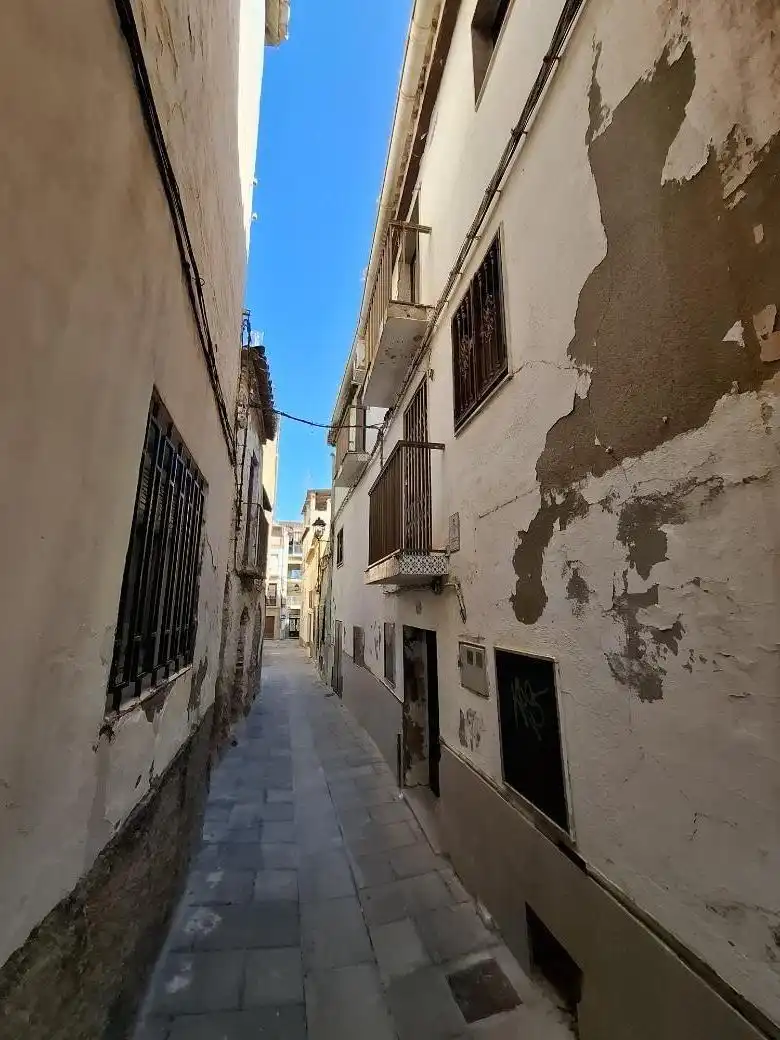Vista exterior de Casa adosada en venda en Guadix