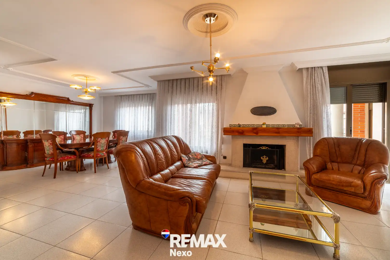 Sala de estar de Casa adosada en venta en Villaverde de Íscar con Aire acondicionado, Calefacción y Jardín privado