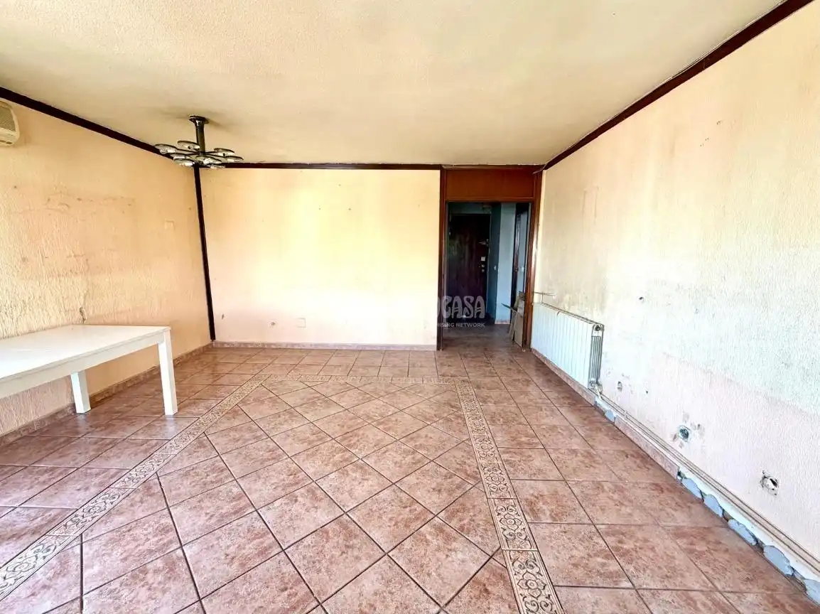 Sala d'estar de Pis en venda en Móstoles amb Calefacció i Piscina comunitària
