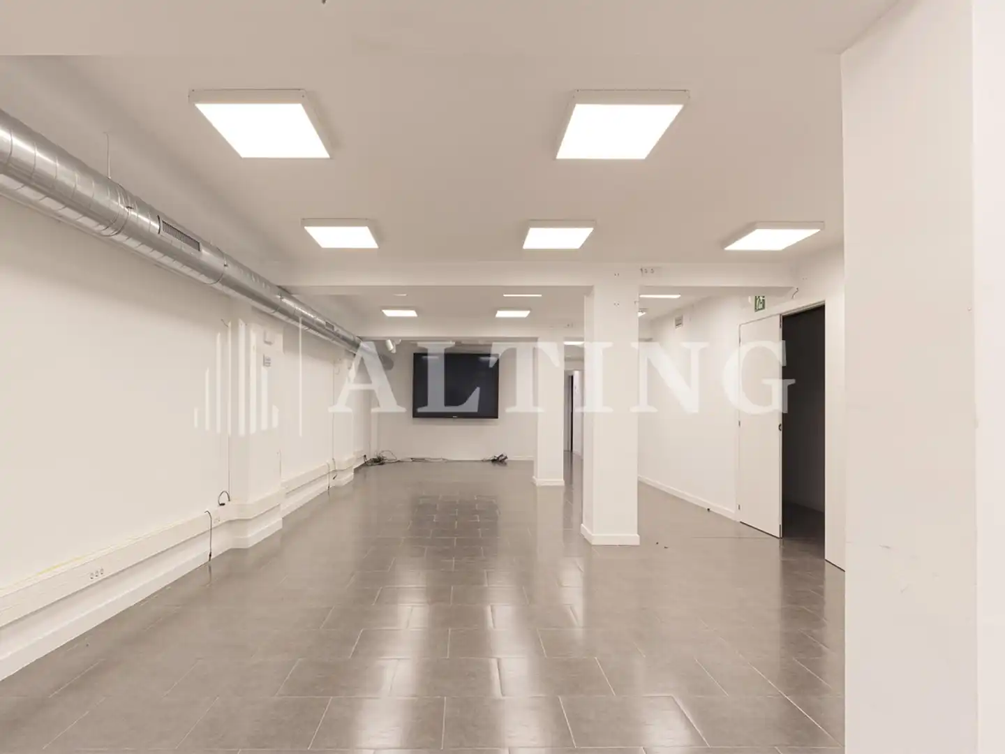 Local comercial de lloguer a Carrer Calabria, imagen 9