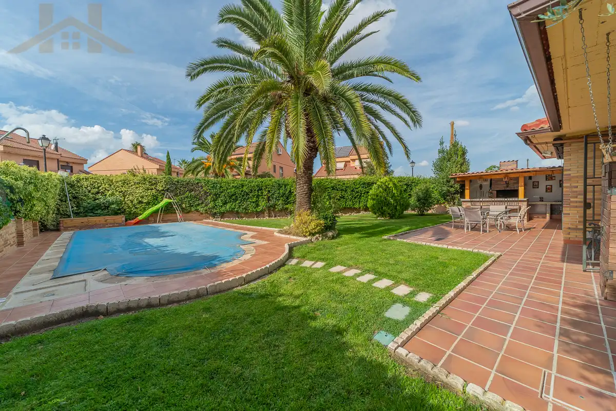 Casa o xalet en venda a Calle Bellatrix, Griñón