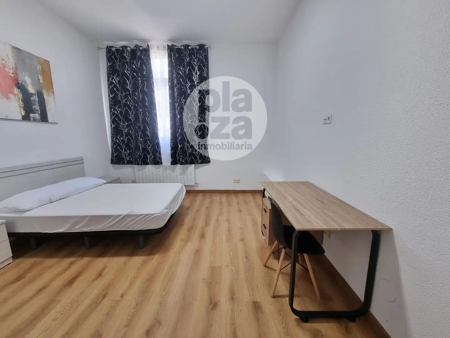 Bedroom of Flat for rent in Burgos  with Heating, Furnished and Internet