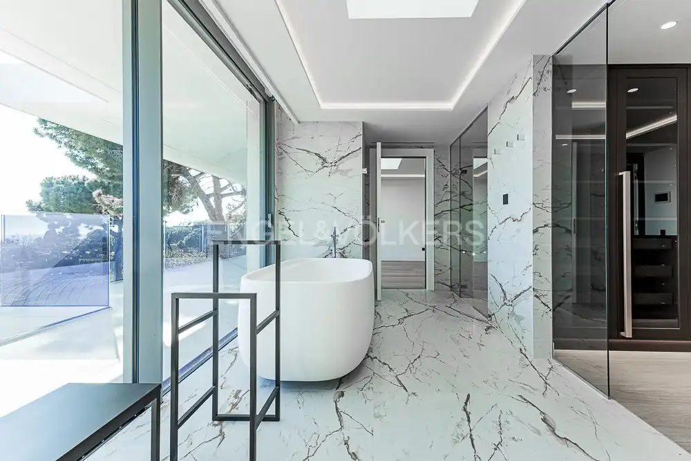Baño de Casa o chalet en venta en Barcelona con Aire acondicionado, Calefacción y Jardín privado