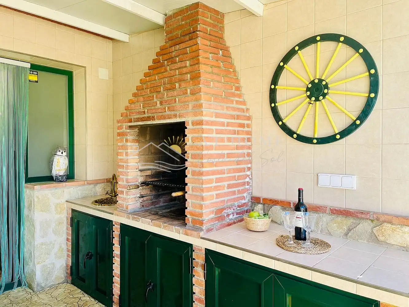 Cocina de Casa o chalet en venta en Alfarnate con Terraza, Piscina y Horno