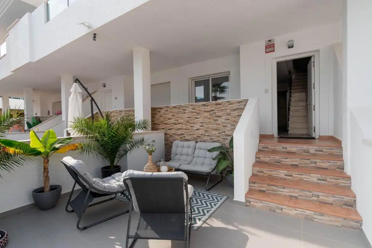 Casa aparellada amb terrassa en venda a Calle Teide, imagen 23