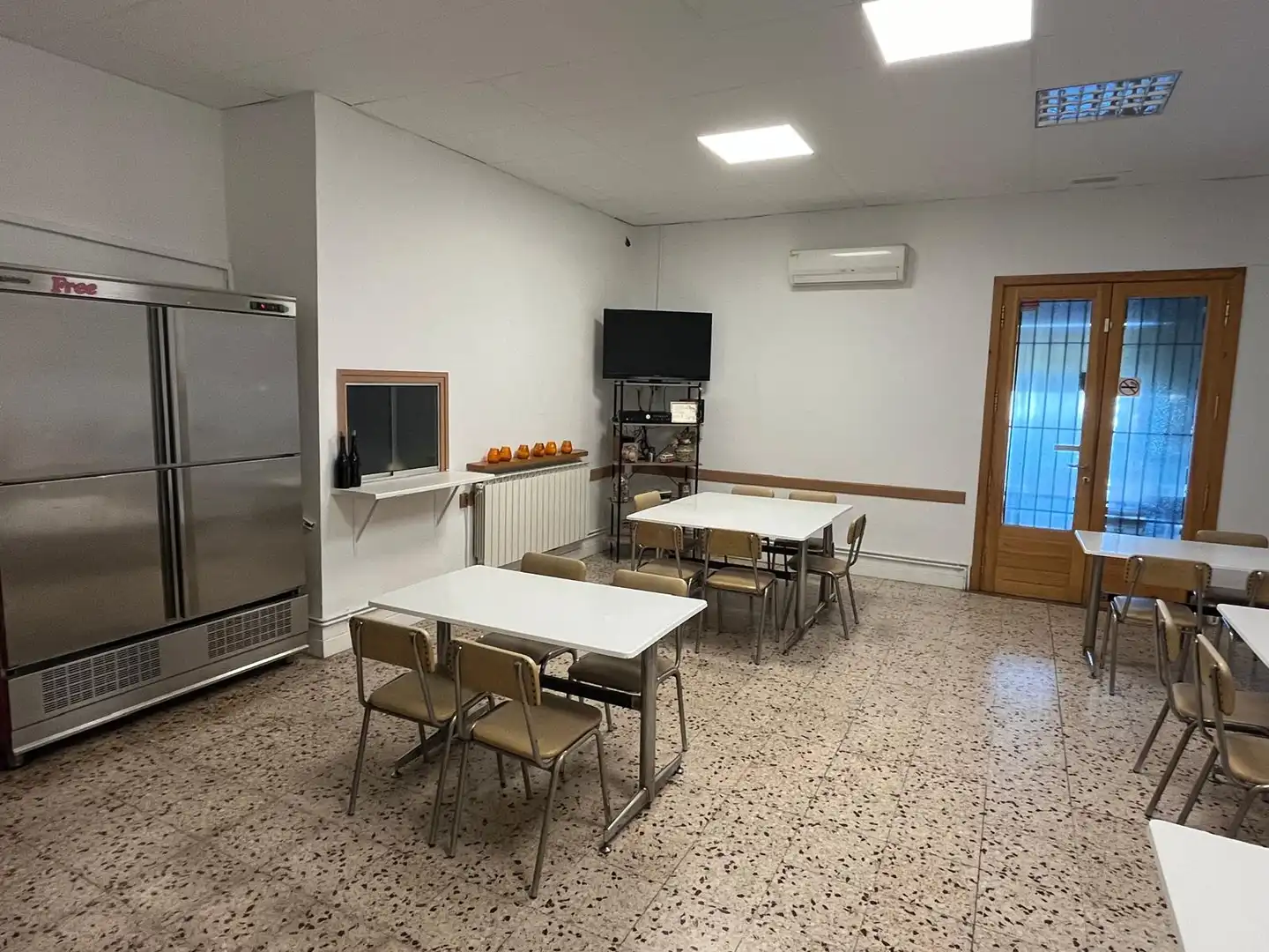 Cocina de Local en traspaso en Sant Martí de Riucorb con Aire acondicionado, Calefacción y Terraza