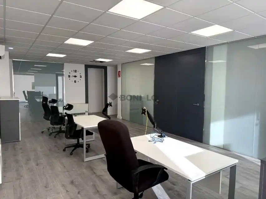 Business premises to rent in Avenida Zaragoza, imagen 4