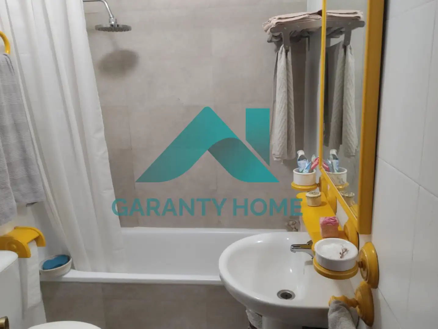 Bany de Casa o xalet en venda en Cáceres amb Aire condicionat, Calefacció i Terrassa