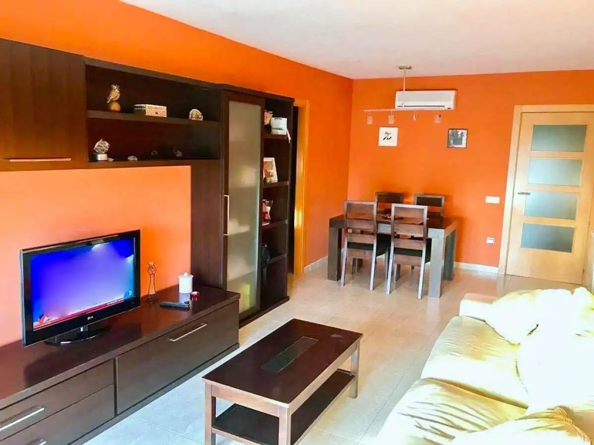 Flat with terrace for sale in Nucli Urbà, imagen 2
