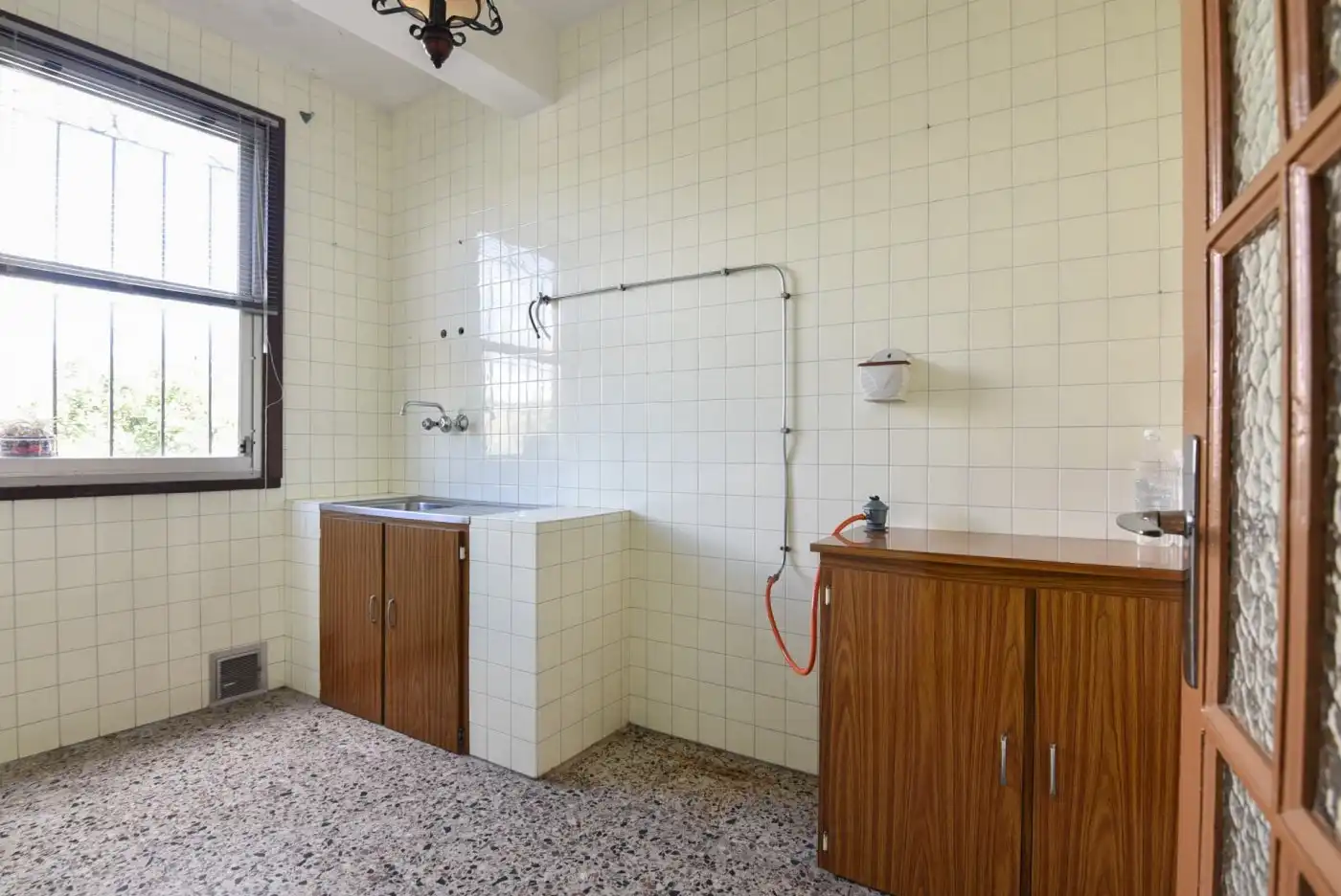 Cuina de Casa o xalet en venda en A Coruña Capital  amb Jardí privat, Traster i Alarma