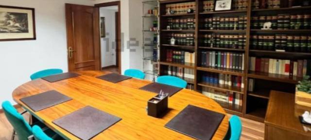 Local comercial en Venta en Casco Antiguo