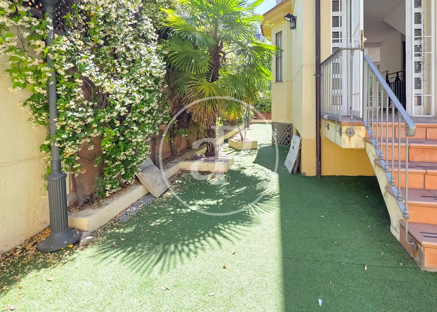 Terrassa de Pis en venda en Madrid amb Aire condicionat, Calefacció i Jardí privat