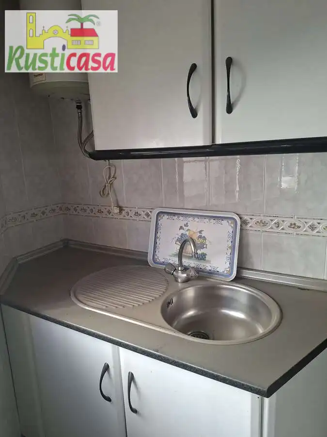 Cocina de Apartamento en venta en Bailén con Amueblado y Balcón