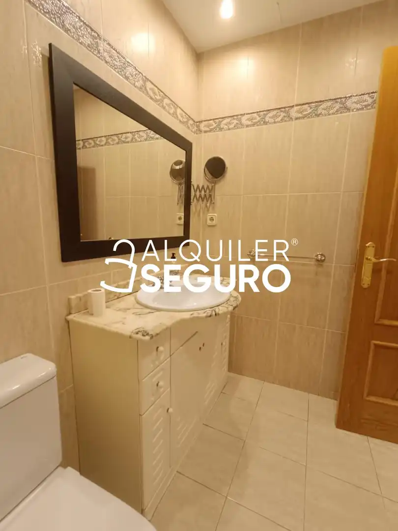 Baño de Ático de alquiler en Getafe con Aire acondicionado, Calefacción y Terraza