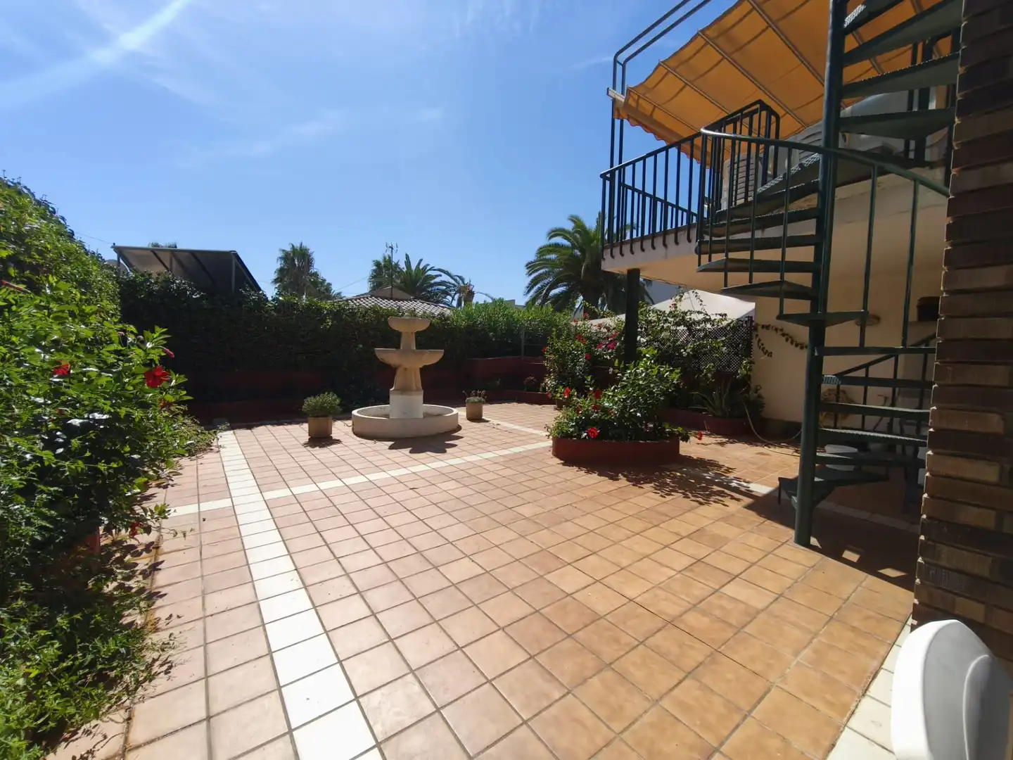 Semi-detached house with terrace for sale in Carrer Bergantí, imagen 8