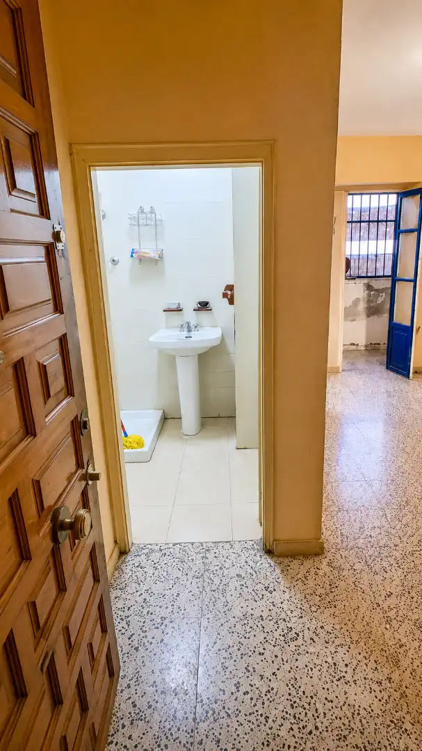 Bathroom of Flat for sale in Granada