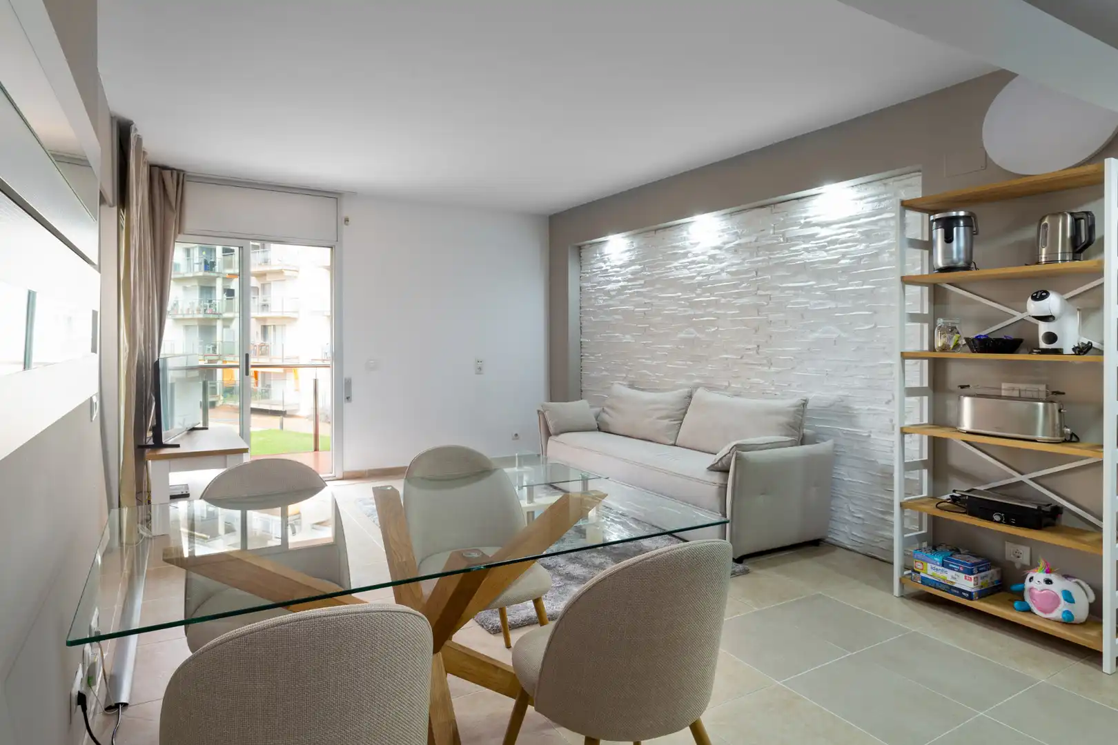 Apartamento con piscina en venta en Avinguda de Santa Margarida, imagen 8