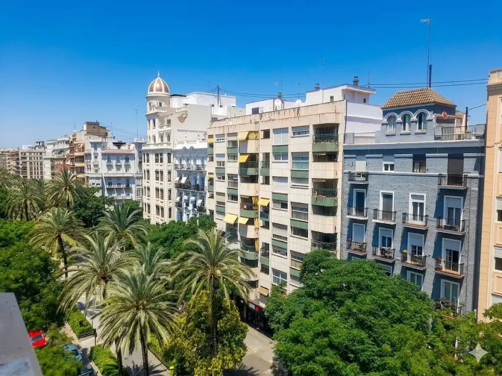 Außenansicht von Wohnung zur Miete in Valencia mit Klimaanlage, Möbliert und Balkon